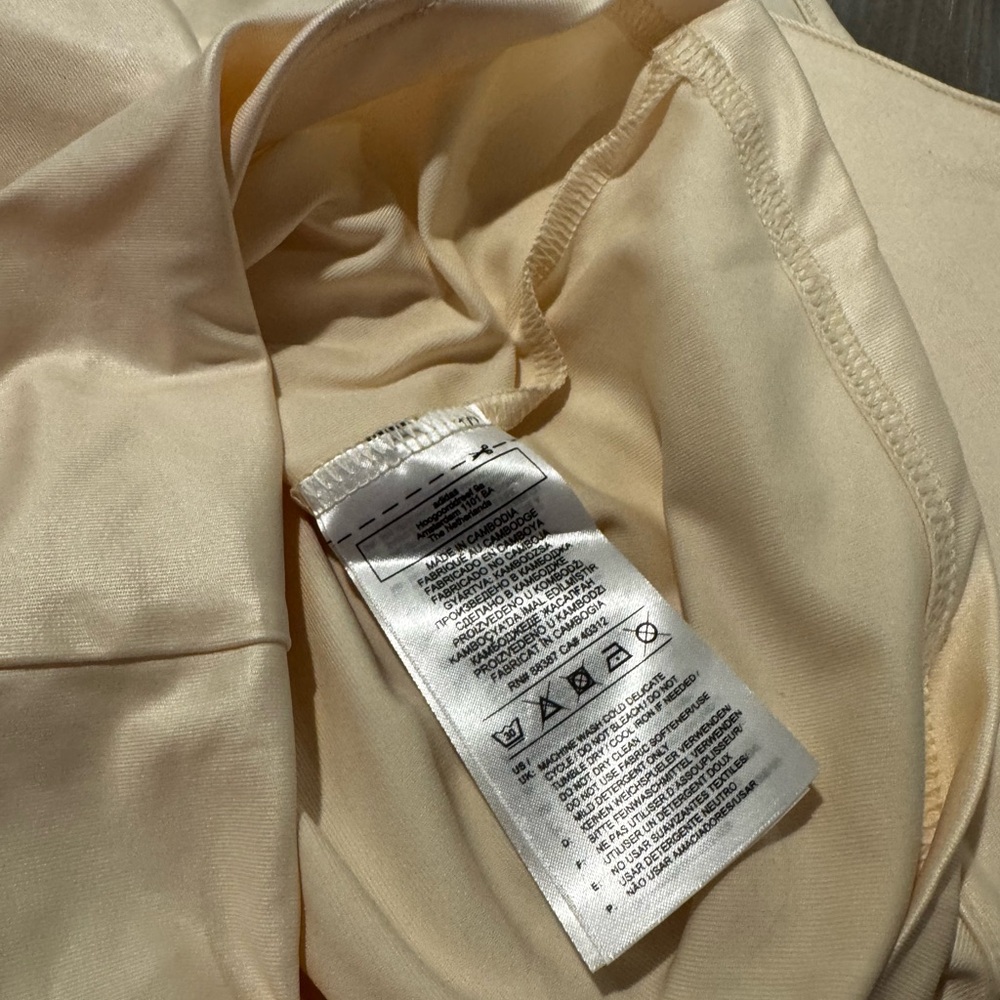 NWT Adidas Aeroready Women's Off-White Tank - Picture 4 of 8